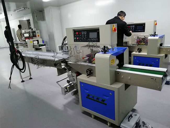 星火口罩包裝機(jī)械廠家展示全自動(dòng)口罩包裝機(jī)圖