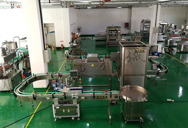 星火辣椒醬灌裝生產(chǎn)線設備展示